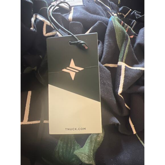 TUCKERNUCK black fresher buds Suze dress NWT Size 6 - Picture 13 of 13